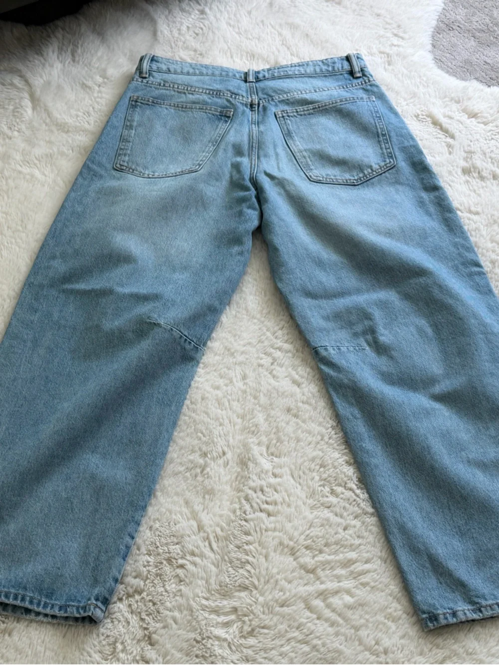 TRF MID WAIST BAGGY
BALLOON JEANS
29 (US 8) | LIGHT BLUE - Picture 3 of 7